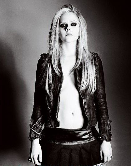 Avril Lavigne Nackt und Sexy. Foto - 42