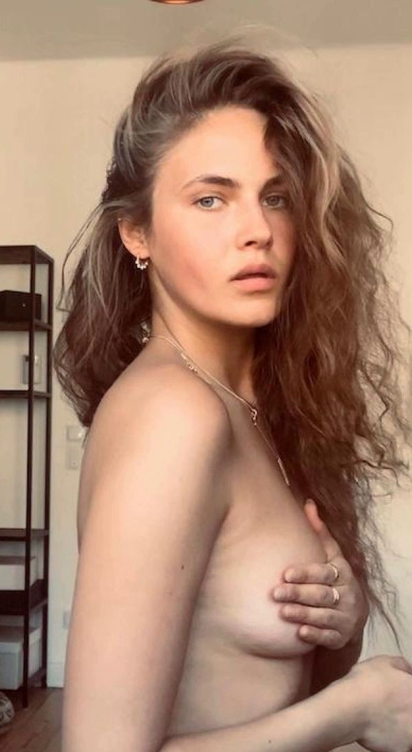 Elena Carriere Nackt und Sexy. Foto - 11