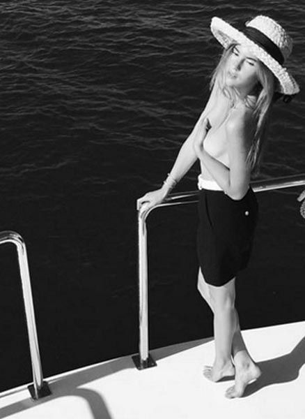 Стефани Гизингер голая. Фото - 7