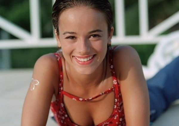 Alizée Nackt und Sexy. Foto - 19