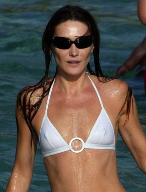 Carla Bruni Nackt und Sexy. Foto - 2