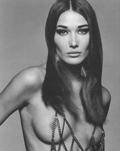 Carla Bruni Nackt und Sexy. Foto - 21