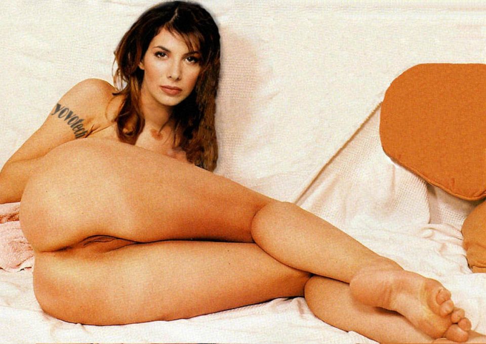 Марина Цинтикиду голая. Фото - 1