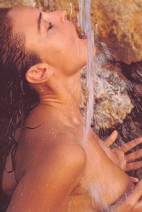 Monica Bellucci Nackt und Sexy. Foto - 15