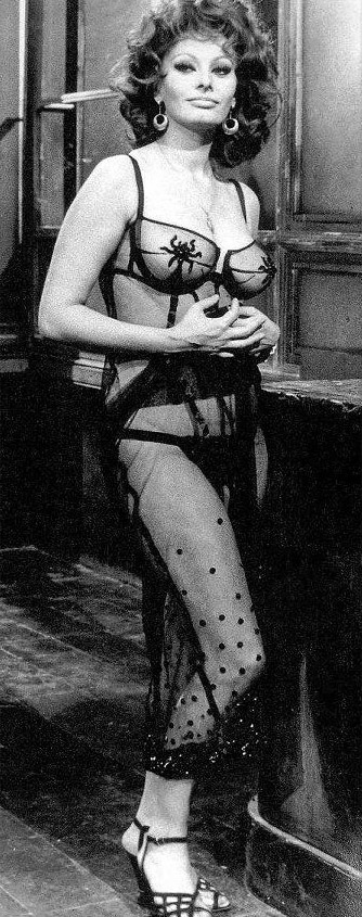 Софи Лорен голая. Фото - 19
