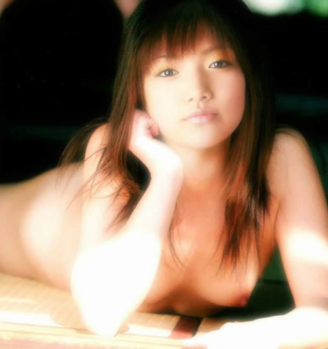 Маки Гото голая. Фото - 2
