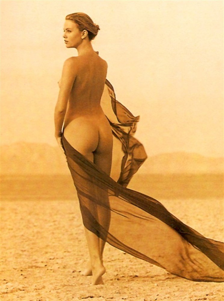 Charlize Theron Nackt und Sexy. Foto - 217