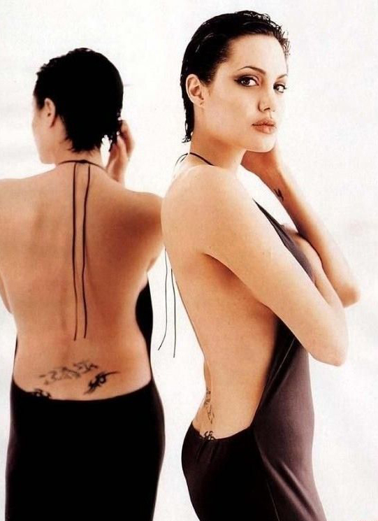 Angelina Jolie Nackt und Sexy. Foto - 44