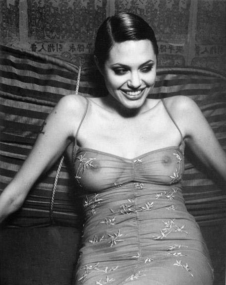 Angelina Jolie Nackt und Sexy. Foto - 9