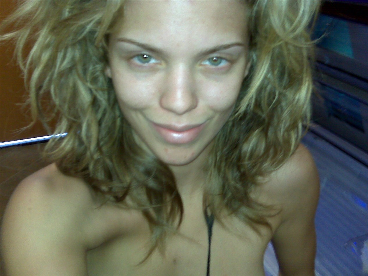 AnnaLynne McCord Nackt und Sexy. Foto - 32