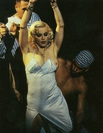 Мадонна голая. Фото - 14