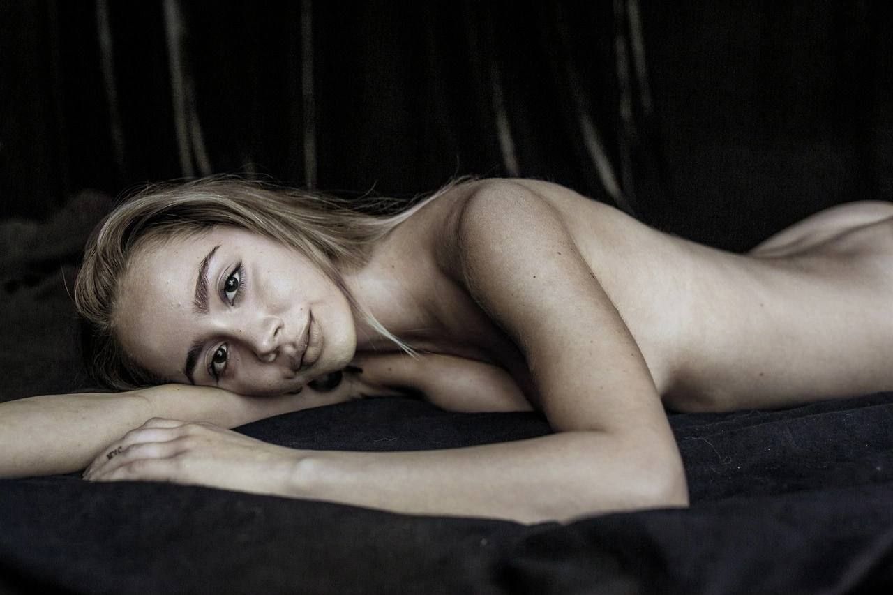 Paige Jimenez Nackt und Sexy. Foto - 2